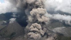 Извержение вулкана на Бали: туристы стали невыездными