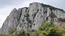 Подробное описание альпинистских маршрутов на Парагильмен (Крым)